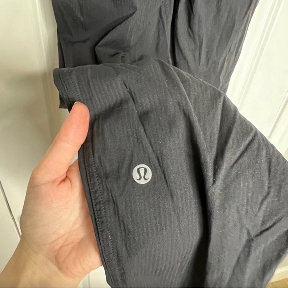 Lululemon Dance Studio Jogger Size 2 Black Pants - Picture 4 of 4